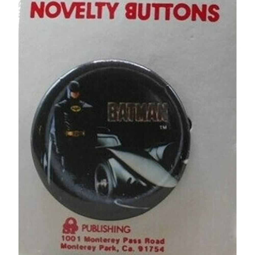 Vintage 1989 Batman Movie Batman w/Batmobile 1.5" Pinback Button on Card